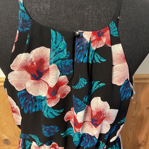 Miami Floral Maxi Dress - Picture 7 of 10